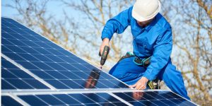 Installation Maintenance Panneaux Solaires Photovoltaïques à Frozes